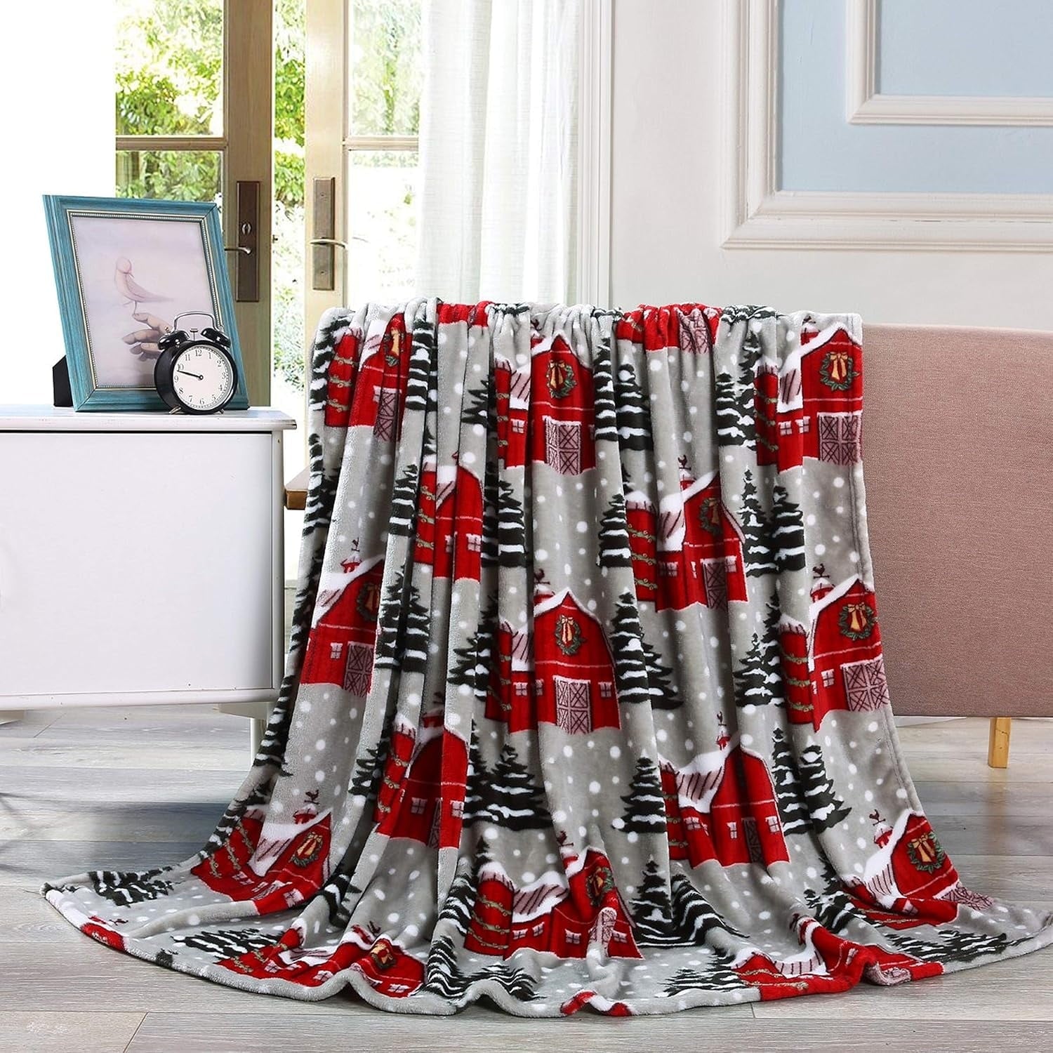 Elegant Comfort Luxury Soft Christmas Prints Blanket Holiday Theme Home Décor Fuzzy Warm and Cozy Throws for Winter Bedding, Christmas Gift for Family